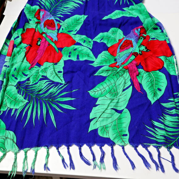 Hawaiian Scarf Wrap Sarong Hawaii Vacation Beach Blue Parrots Tropical‎ Fringe * - Picture 1 of 8